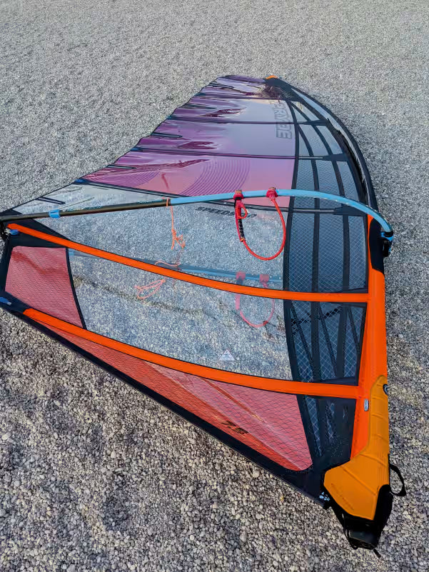 NeilPryde Speedster Evo 26: Raskt Freerace Windsurfing Seil (No-Cam)