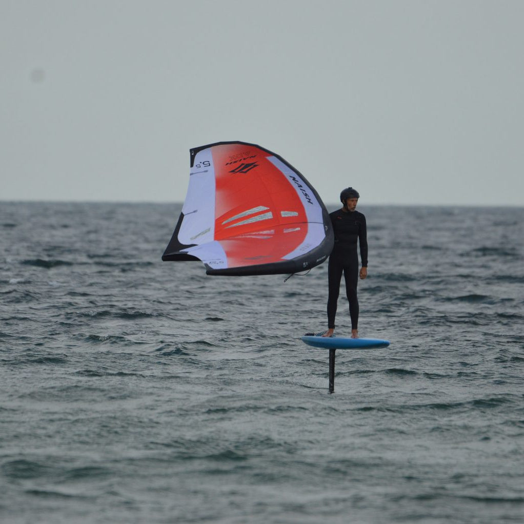 Naish Wingsurfer 2026 komplett wingfoil-pakke — nå med ADX-vinge og karbon Håndtak