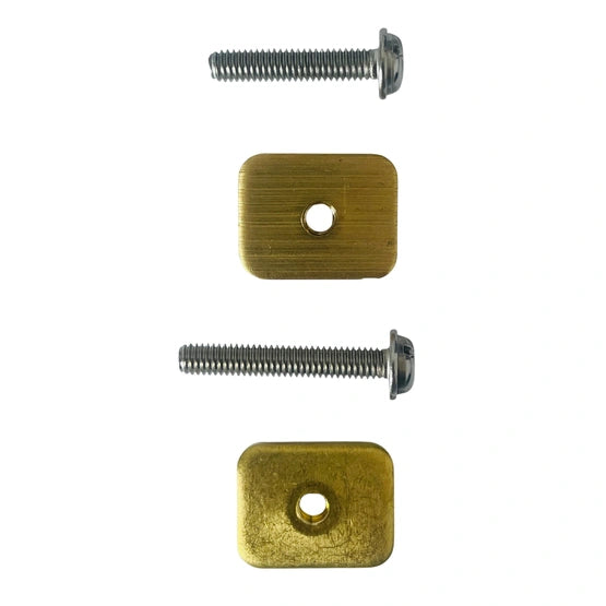 Universal Finneskrue for US Box | Komplett med Messingplate | Surf1.no